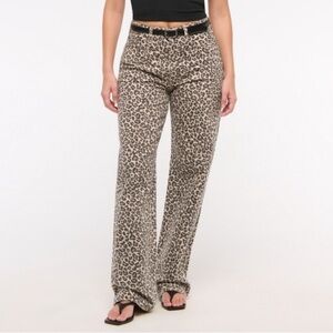 Abercrombie & Fitch High Rise 90s Relaxed Jean Sz 10S / 30P